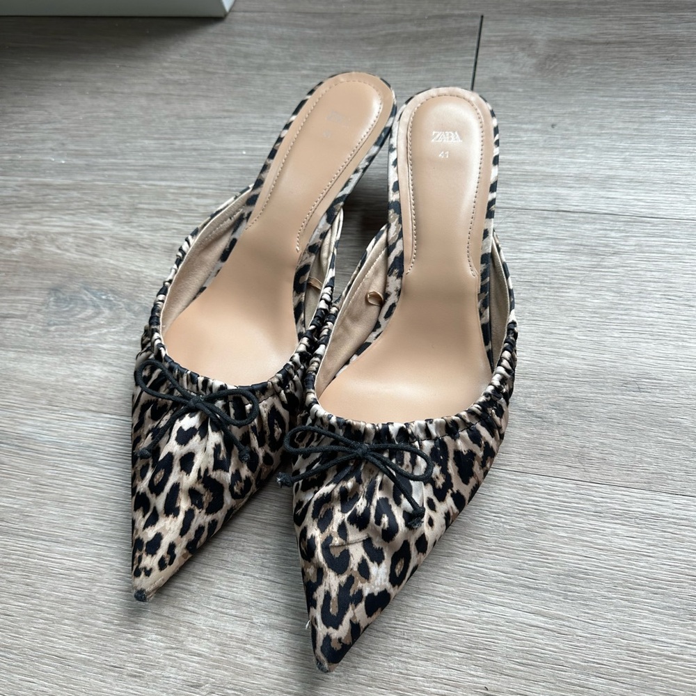 Zara Leopard Print Slingback Mule Heels